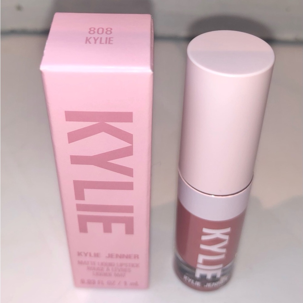 BNIB Mini Kylie Cosmetics Matte Liquid Lipstick- 808 Kylie - Picture 5 of 7